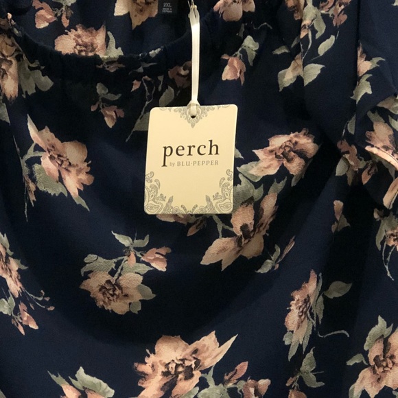 NWT Floral Plus Sz Off the Shoulder Blouse - Picture 3 of 4